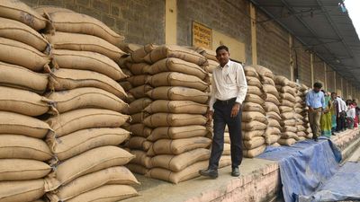 Data | Why Centre’s denial of rice through OMSS hits Karnataka the most