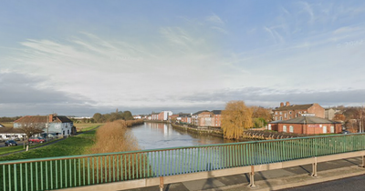 Police find body in River Trent on Nottinghamshire border as people urged to avoid area
