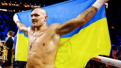 Oleksandr Usyk to defend heavyweight titles against Daniel Dubois