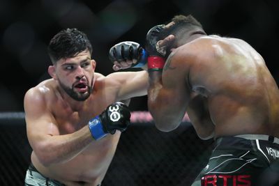 Kelvin Gastelum: Shavkat Rakhmonov ‘puts me right there in those conversations’ for UFC title fight