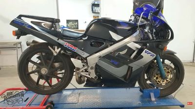 Watch An Abused Honda VFR400R NC30 Start To Come Back To Life