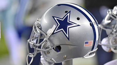 Cowboys Sign Former Soccer Player, USFL Standout to Compete for Kicking Job