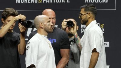 UFC 290 video: Alexander Volkanovski, Yair Rodriguez pre-fight press conference faceoff