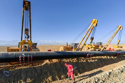Weekly Must-Read: China Mulls Scrapping Fixed Household Gas Rates as Winter Shortages Loom
