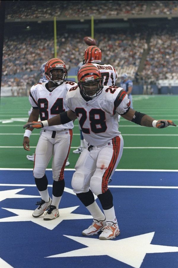 Former Bengals RB Corey Dillon Goes Scorched Earth On Team's 'Ring Of  Honor,' Proving He Doesn't Belong