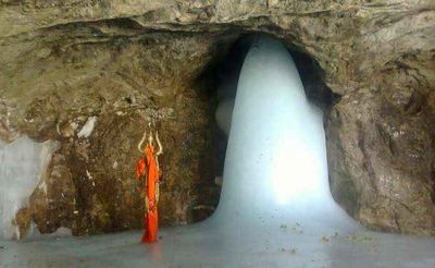 Amarnath Yatra 2023: Glimpses of 'Aarti' of Baba Barfani at holy Amarnath Shrine