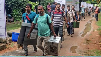 Amid violence, all set for panchayat polls in West Bengal on Saturday