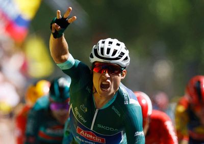 Tour de France 2023 stage 7 LIVE: Result and winner as Jasper Philipsen pips Mark Cavendish in Bordeaux