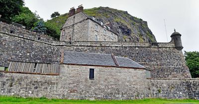 Castle gun salute to celebrate 800 years of Dumbarton as a Royal Burgh
