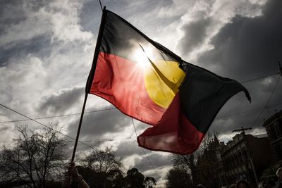 Major Australian media outlet apologises for ‘racist’ full-page ad featuring Indigenous people