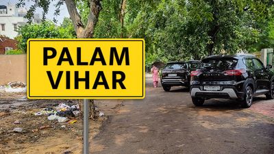 Private encroachment on public spaces: In Gurugram’s Palam Vihar, pedestrians are vulnerable