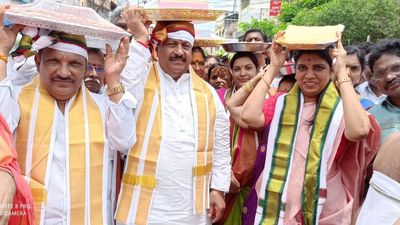 A.P. Deputy CM presents ‘sare’ to Goddess Mavullamma in Bhimavaram
