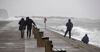 26 counties hit with severe weather warning as Met Éireann warns of 'damage possible'