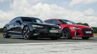 See Audi RS E-Tron GT Drag Race Audi RS6 Performance In EV Vs ICE Battle