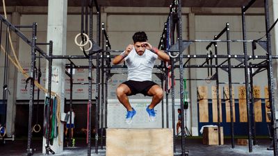 CrossFit expert ranks 10 bodyweight exercises from easiest to hardest