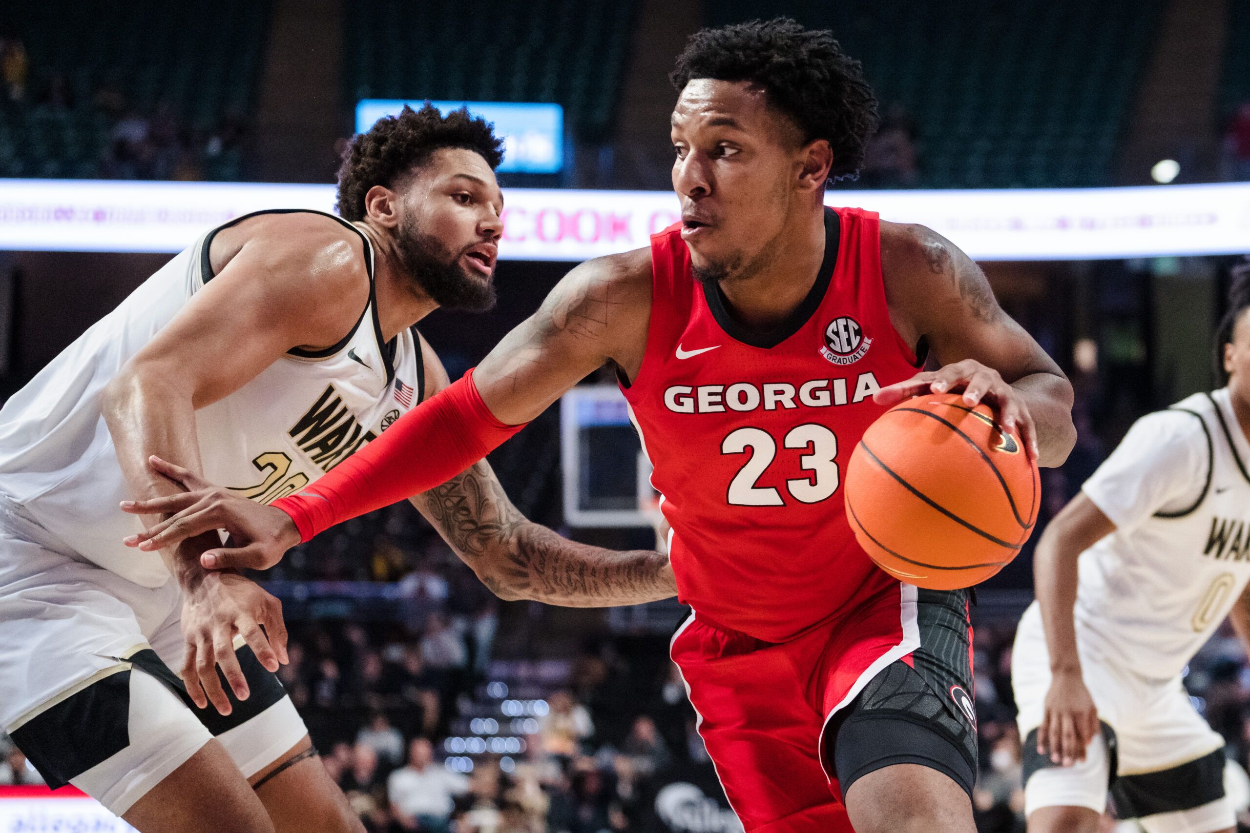 Former UGA basketball player signs with British…