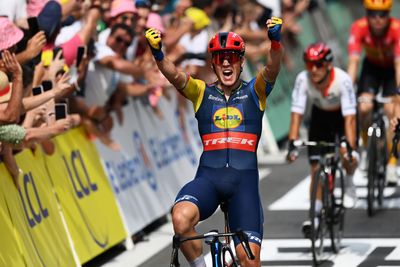 Mads Pedersen powers to victory on stage eight of the Tour de France 2023