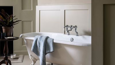 8 essential features your bathroom needs to feel luxurious, according to interior designers