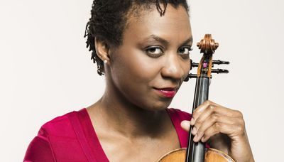 Chicago violinist Tai Murray makes Grant Park fest debut with Wynton Marsalis violin concerto