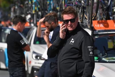 'Cav will be shell-shocked' - Ellingworth on Cavendish's Tour de France crash