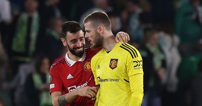 Bruno Fernandes sends David de Gea message as Manchester United aim for second striker