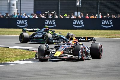 Mercedes hints at rethink over Red Bull F1 copy