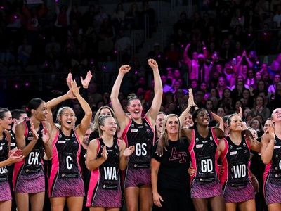 Thunderbirds crowned Super Netball champions