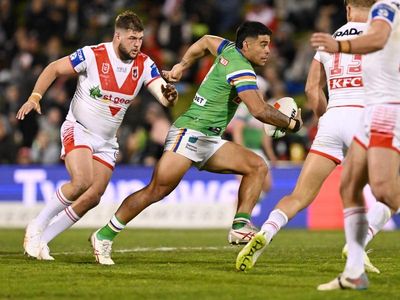 Raiders survive almighty scare from improved Dragons