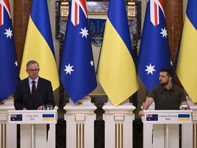 PM flags Zelenskiy meet amid calls to lift Ukraine help