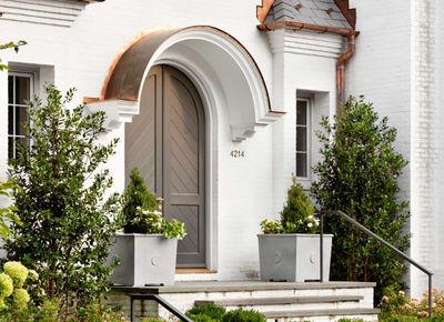 How do I make my front door look more expensive? 5 tricks that are sure to impress your neighbors