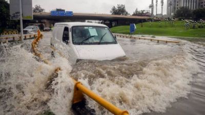 Delhi govt issues flood warning after Haryana discharges over 1 lakh cusecs of water into Yamuna from Hathnikund barrage