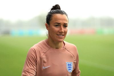 Lucy Bronze says ‘it’s a shame’ women have to fight for change amid bonus row