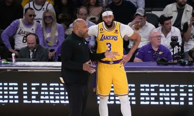 Lakers are reportedly reluctant to give Anthony Davis a contract extension