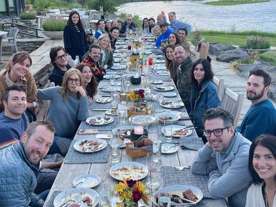 Fans can’t get their heads around number of celebrities in Kristen Bell’s dinner party photo