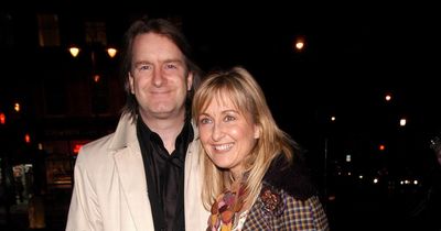 Five early signs of Alzheimer’s as Fiona Phillips' husband breaks silence