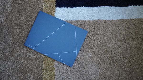 Asus Zenbook S 13 OLED (2023) Review: Lighter than (MacBook) Air