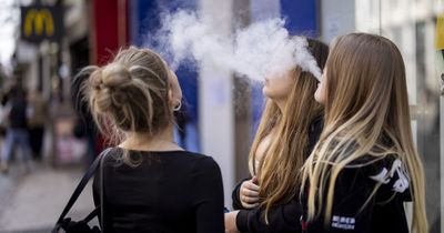 Vapes 'more harmful' than smoking for children - as cases of collapsed lung rocket