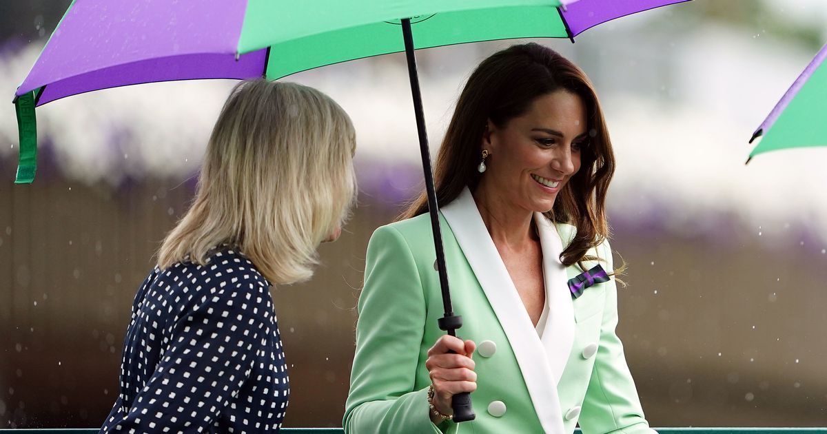 Kate Middleton S Lovely Gesture Shows She Just Wants