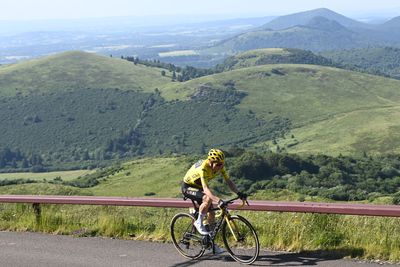 Jonas Vingegaard looks to the Alps after losing more time to Tadej Pogačar on Puy de Dôme