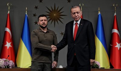 Ukraine wins Turkey’s backing for Nato membership but Biden urges caution on timing