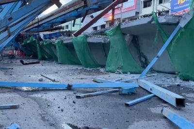 2 killed, 10 hurt as elevated road collapses in Bangkok