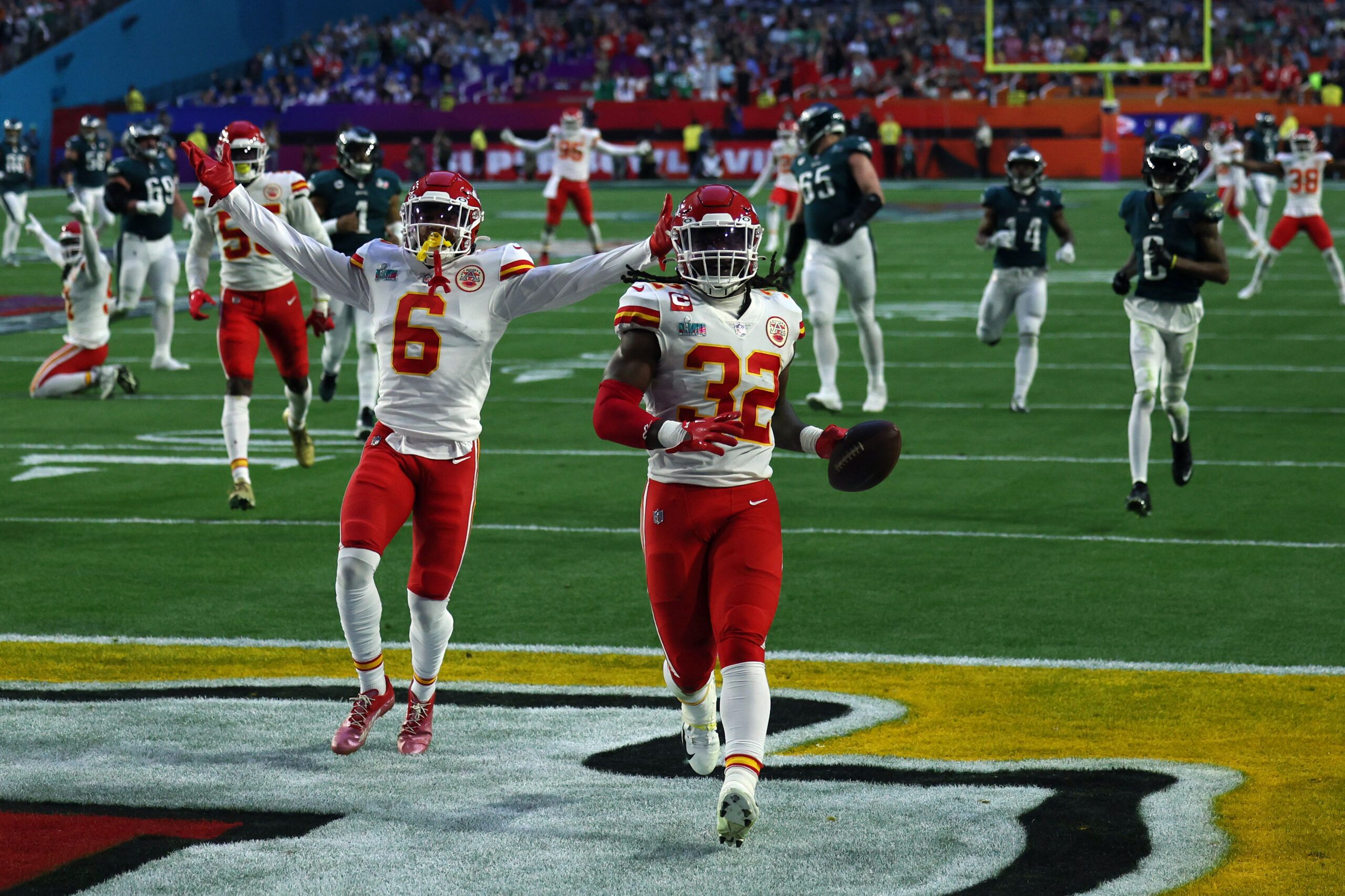 Chiefs CBs L'Jarius Sneed, Trent McDuffie runners up for ESPN's top-10  rankings