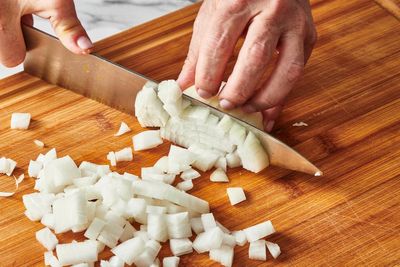 5 strategies for wasting less food in the kitchen. (Start with that shopping list)