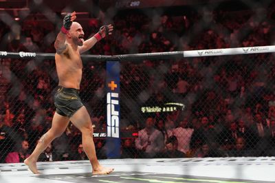 There’s One Obvious Next Fight for Alexander Volkanovski After Dominant UFC 290 Victory