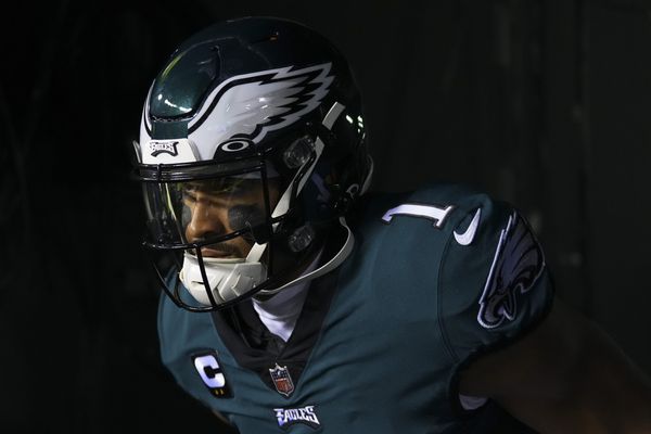 Eagles CB Darius Slay reminds world he's 'still at an elite level