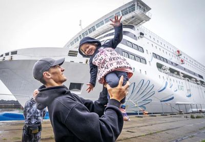 Ukrainian refugees disembark from Leith cruise ship as accommodation contract ends