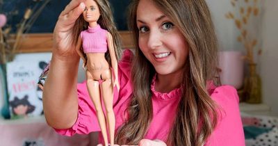 Mum paints her stretchmarks into Barbie to show children they are normal