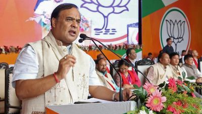 Assam sheltering Bengal poll-violence displaced: Himanta