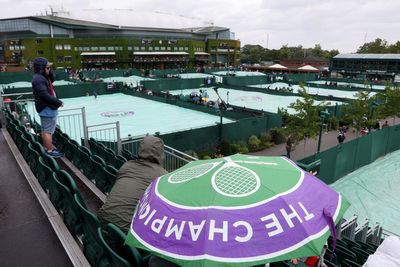 Met Office predicts ‘frustrating few hours’ for players and fans at Wimbledon