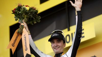 Bilbao dedicates Tour de France stage win to former teammate Gino Mäder
